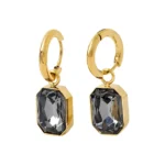 aravoetava-tumehalli-kristallist-ripatsitega-kuldsed-rongaskorvarongad-9087KDE571E1K