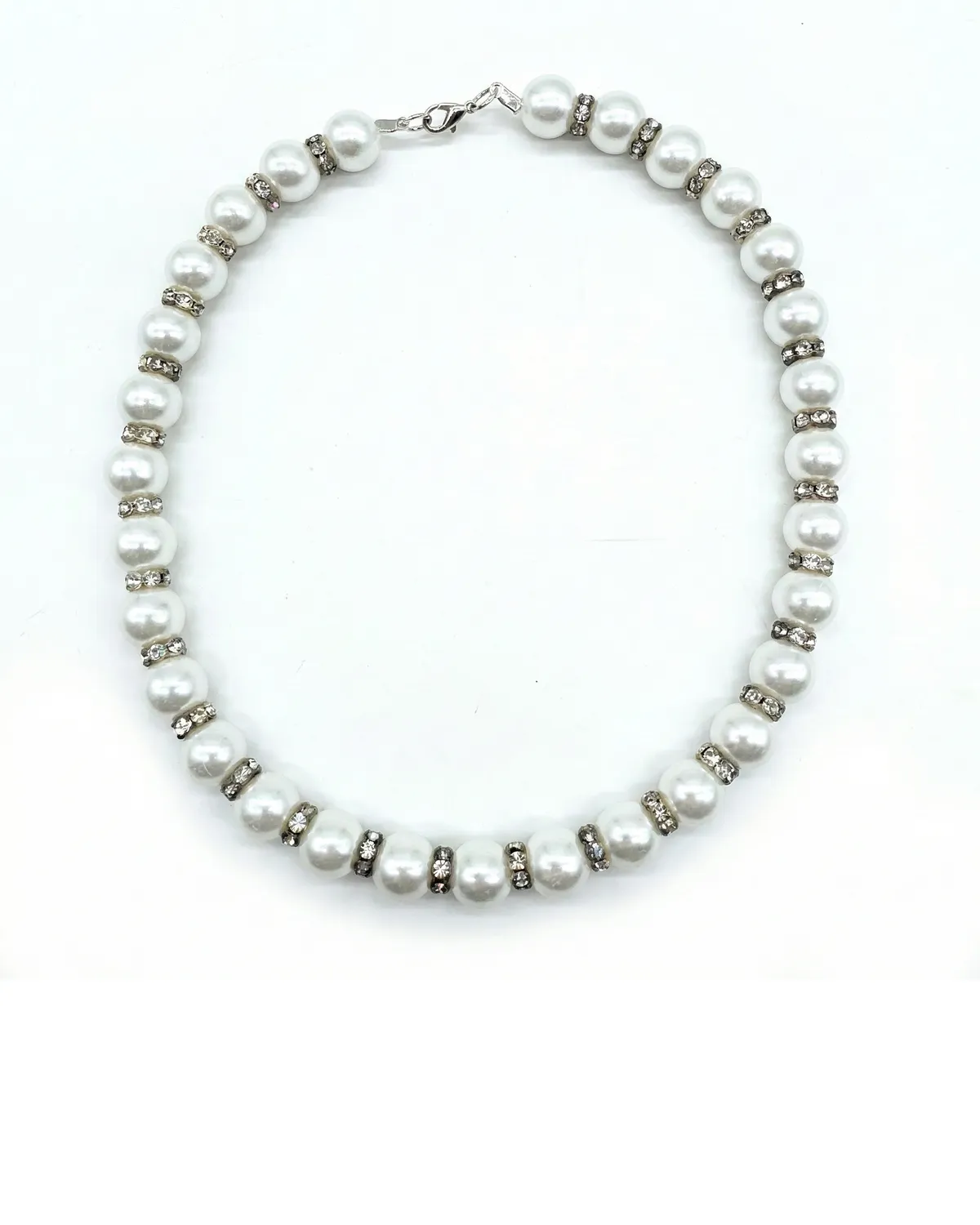 kaelakee-parlirida-satendavate-vahedetailidega-9047DR0001E51.webp kaelakee-parlirida-satendavate-vahedetailidega-9047DR0001E51.webp