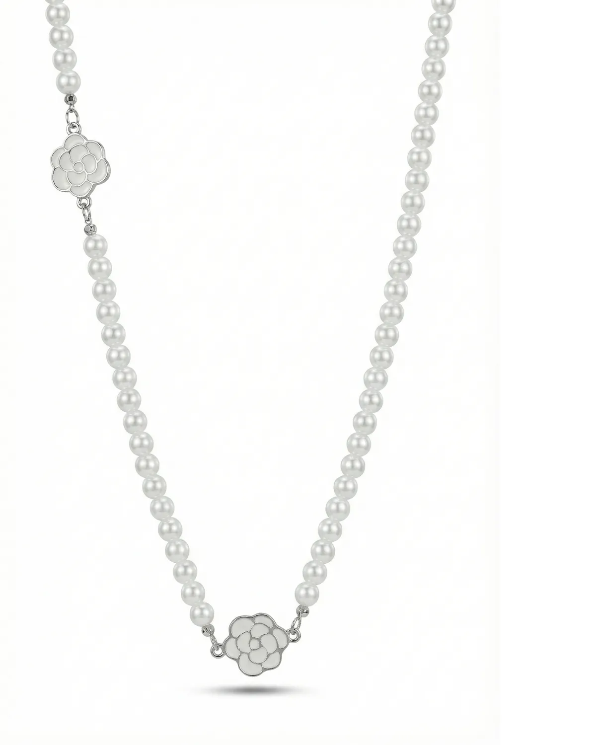 kaelakee-valge-parlirida-lillemotiividega-9047DR00002E5.webp kaelakee-valge-parlirida-lillemotiividega-9047DR00002E5.webp