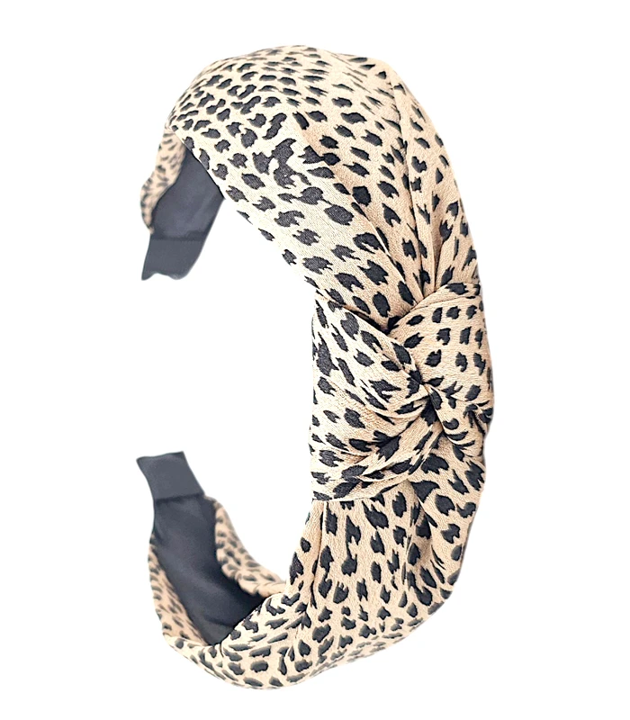 peavoru-mustakirju-beez-solmega-9145TE0006E30.webp peavoru-mustakirju-beez-solmega-9145TE0006E30.webp