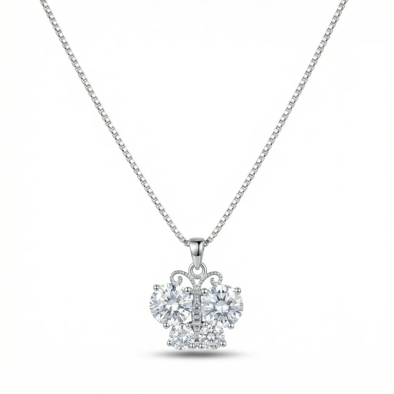 kaelakee-saravatest-kristallidest-liblikas-9097VA0TR23E1