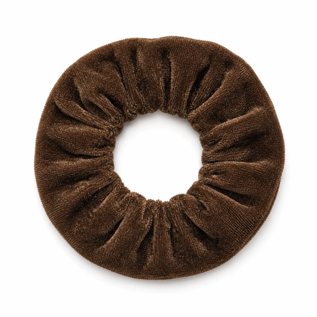 juuksekumm-sokolaadipruun-sametine-scrunchie-9066SH01234E3.webp juuksekumm-sokolaadipruun-sametine-scrunchie-9066SH01234E3.webp